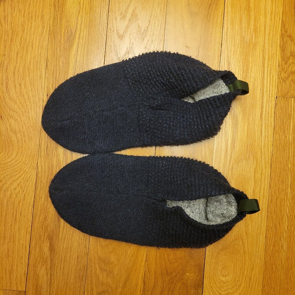 Bombas Women's Gripper Slipper Bootie - Navy
